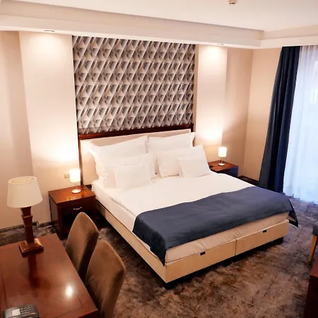 Colosseum Отель 4*
