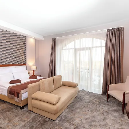 Colosseum 4* Морахалом